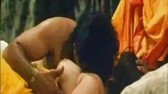 Teeny Blondinen kostenlose deutsche sexfilme mit reifen frauen ficken den alten Holzschneider