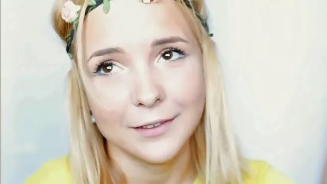 Heiße russische babe fingert Ihre reifer deutscher sex enge pussy