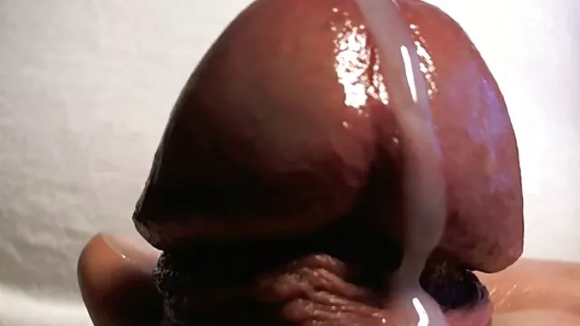 Geile heiße blonde reife deutsche xxx Transe spielt mit Ihrem Spielzeug