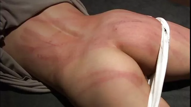 Wildes Humping durch deutsche reife frauen porn die Büsche