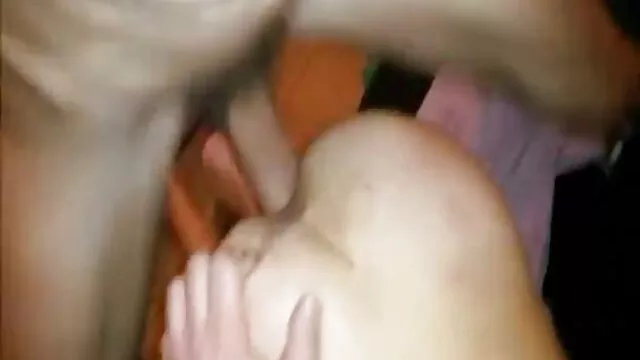 Aizawa Yu bekommt zwei Jungs pornos mit reifen deutschen frauen zu zerschlagen Ihre gierigen Löcher-Mehr bei hotajp com